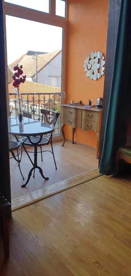 Au Chambellan Bed and Breakfast Ay-Champagne Εξωτερικό φωτογραφία
