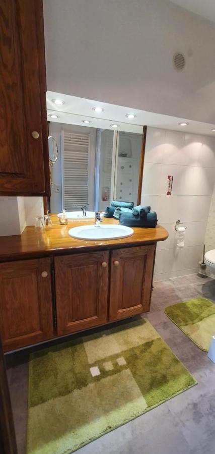 Au Chambellan Bed and Breakfast Ay-Champagne Εξωτερικό φωτογραφία