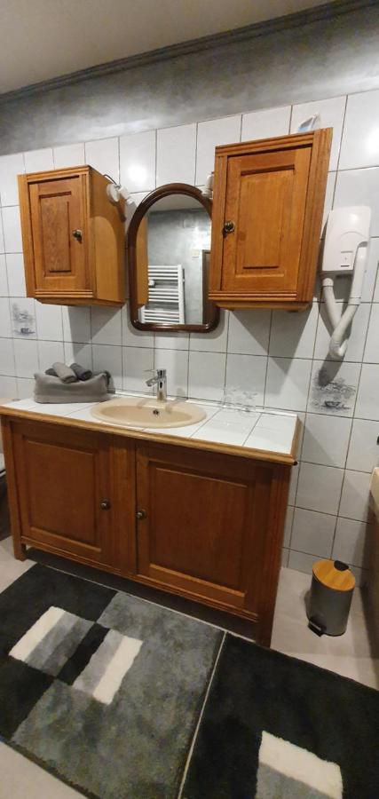 Au Chambellan Bed and Breakfast Ay-Champagne Εξωτερικό φωτογραφία